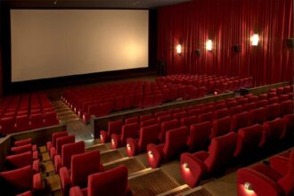 سینماهای سراسر کشور تعطیل شدند